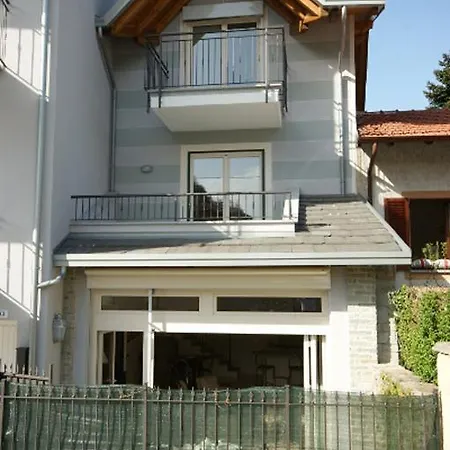 Apartment La Casina A *