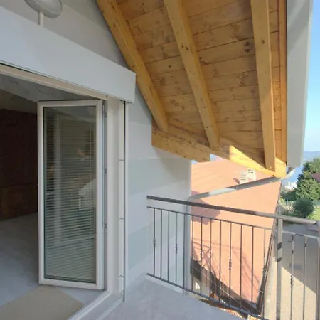 La Casina A アパート